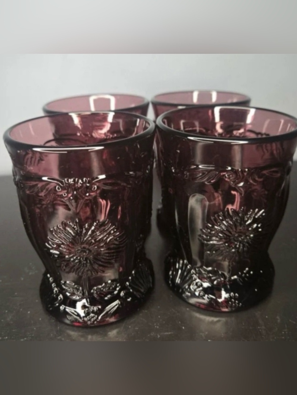 Set of 4 Purple Dahlia Pattern Pressed Glass Tumblers UV Reactive Amethyst